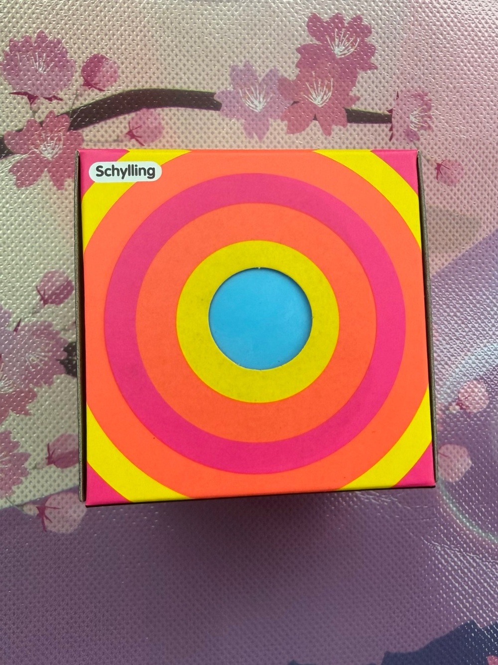 Needoh Color Change Blue to Pink